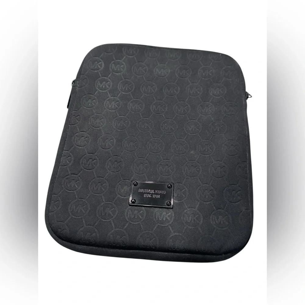 Michael Kors Black Embossed‎ Logo iPad Sleeve Cover